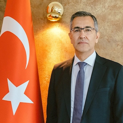 Prof. Dr. Adnan Yüksel